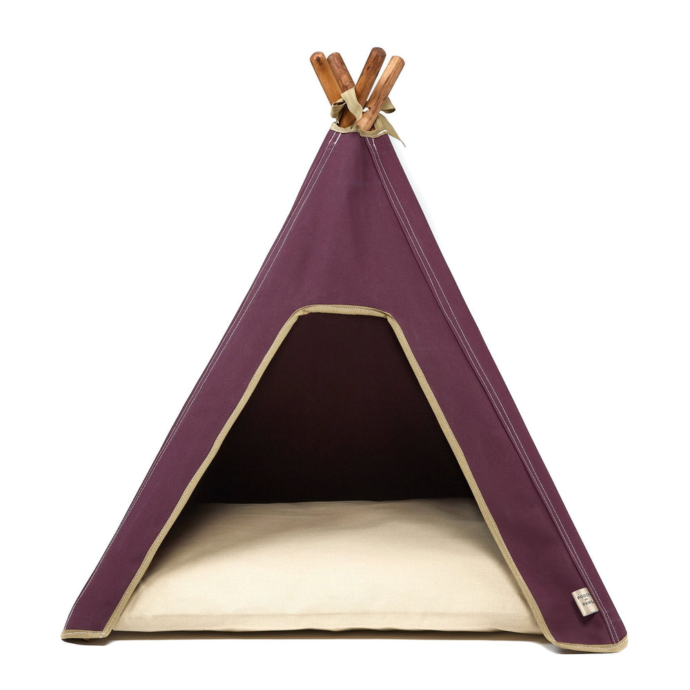 Dog bed. Dog teepee bed in burgundy with beige dog cushion