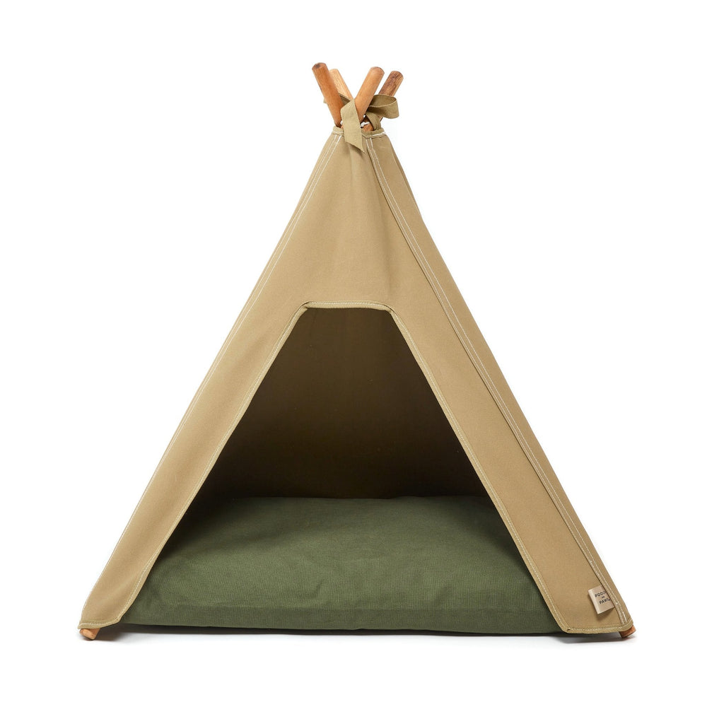 Dog bed. Dog teepee bed in light sand with green dog cushion